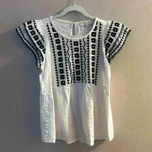 EUC LOFT EMBROIDERED PEPLUM TOP
SIZE: XS - Picture 1 of 5